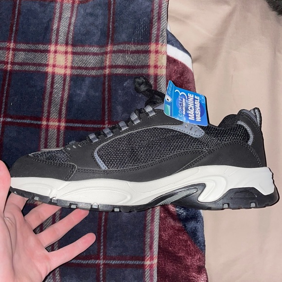 Never worn mens concept 3’s sketchers - Picture 4 of 4